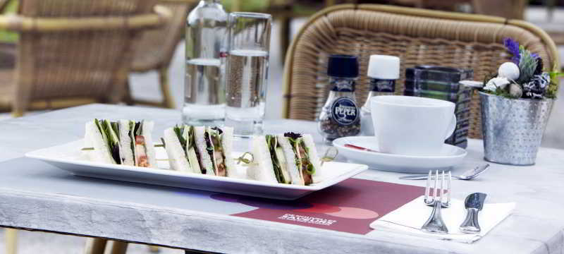 Campanile Hotel & Restaurant Leeuwarden Bagian luar foto