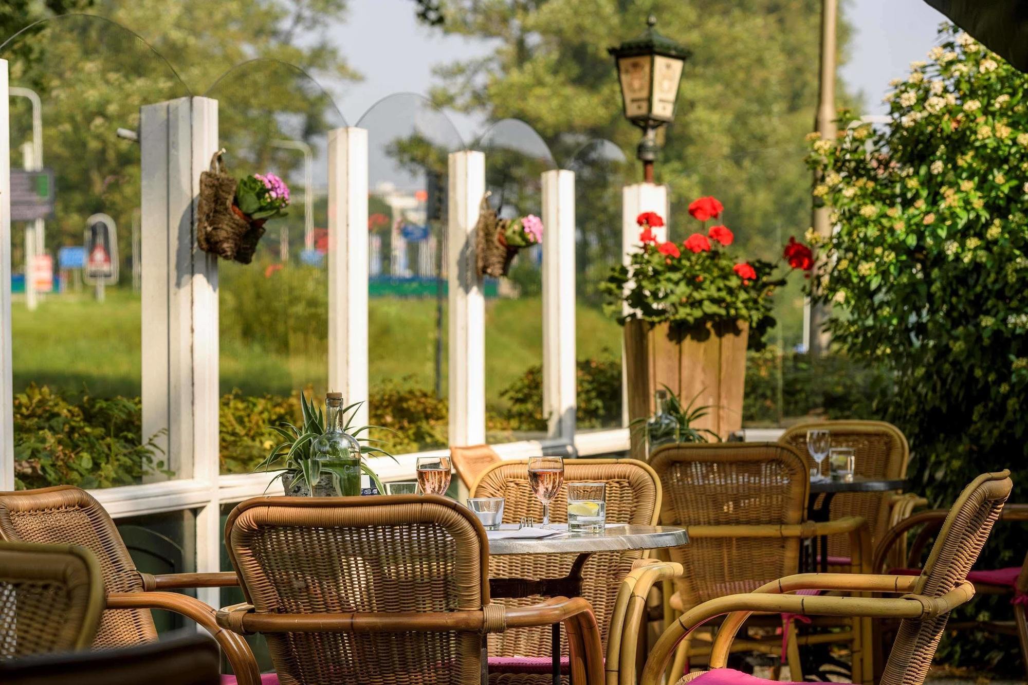 Campanile Hotel & Restaurant Leeuwarden Bagian luar foto