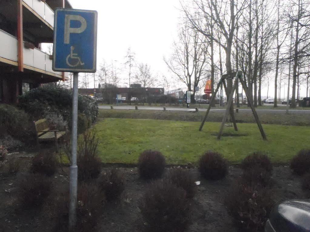 Campanile Hotel & Restaurant Leeuwarden Bagian luar foto