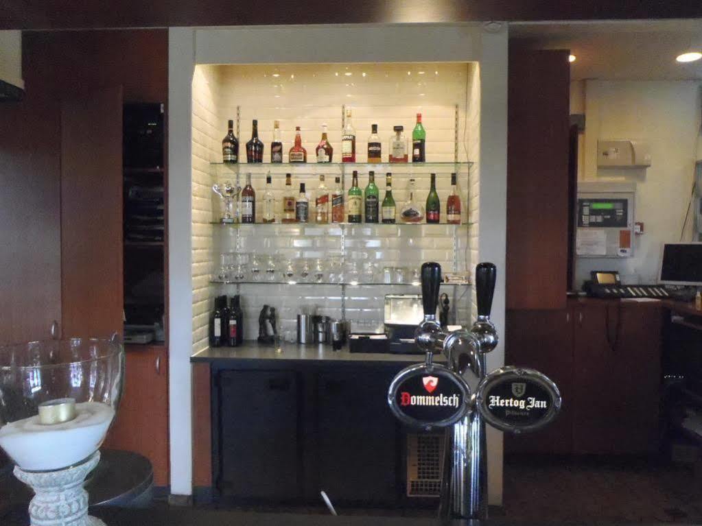 Campanile Hotel & Restaurant Leeuwarden Bagian luar foto